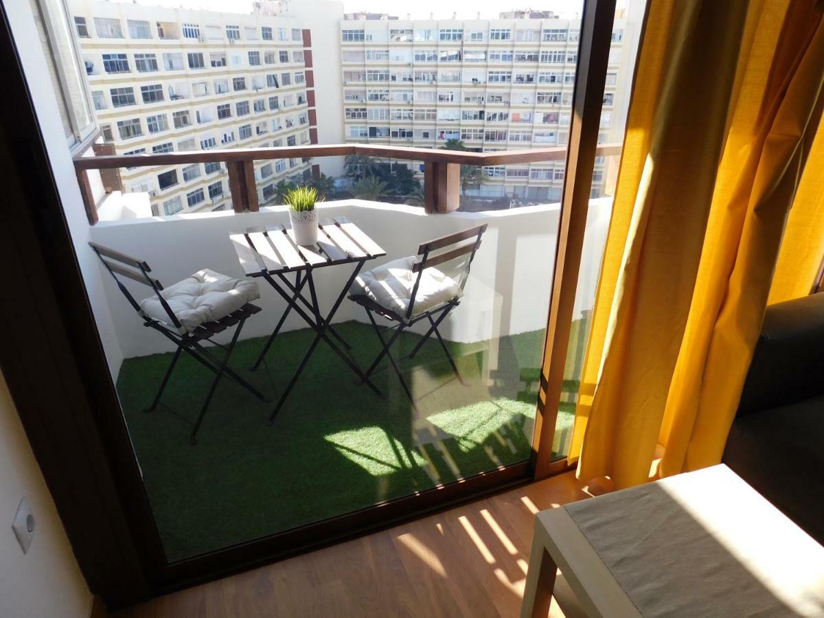 Siesta Friendly Holiday Home Плая дел Инглес Екстериор снимка